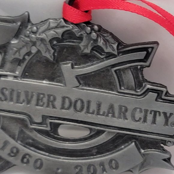 Silver Dollar City 50th Anniversary Made in USA Christmas Pewter Ornament 2010 - Picture 5 of 7